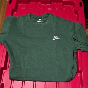 Nike Men's Forest Green Short Sleeve Tee